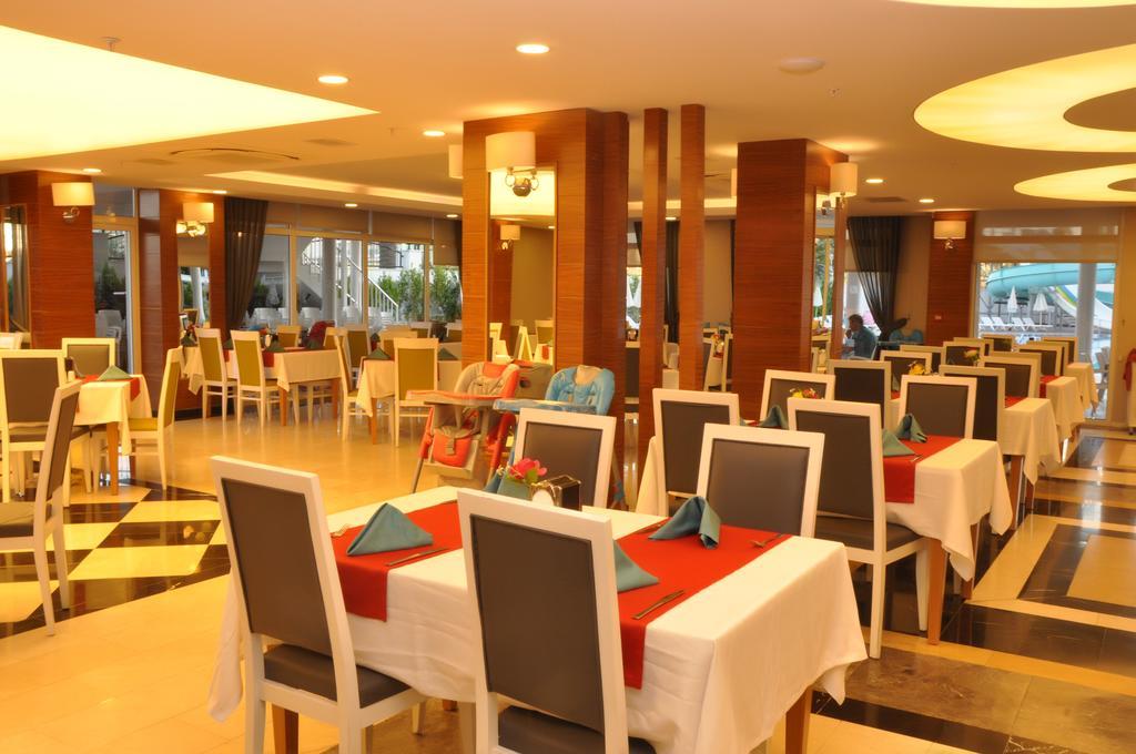 Palm World Side Resort & Spa Exterior photo